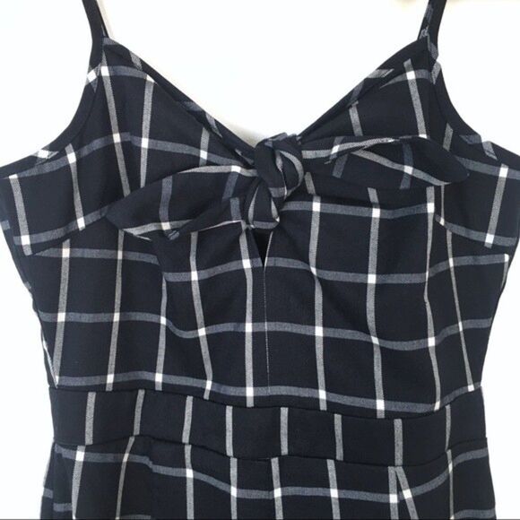 NWOT Romeo Juliet Couture Front Tie Jumpsuit - Picture 4 of 10